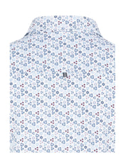 Load image into Gallery viewer, Stone Rose- Light Blue Geometric Performance Knit Short Sleeve Shirt
