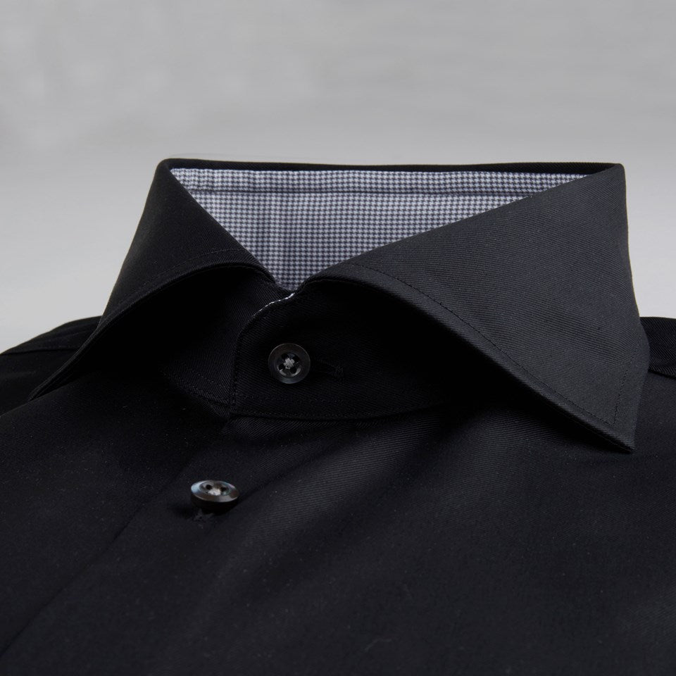 Fitted Body Shirt Black, Contrast
